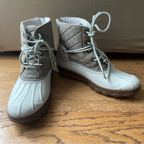 SOLD - SPERRY TOP SIDER DUCK BOOTS QUILTED WOMEN SIZE 7.5 - Picture 3 of 4